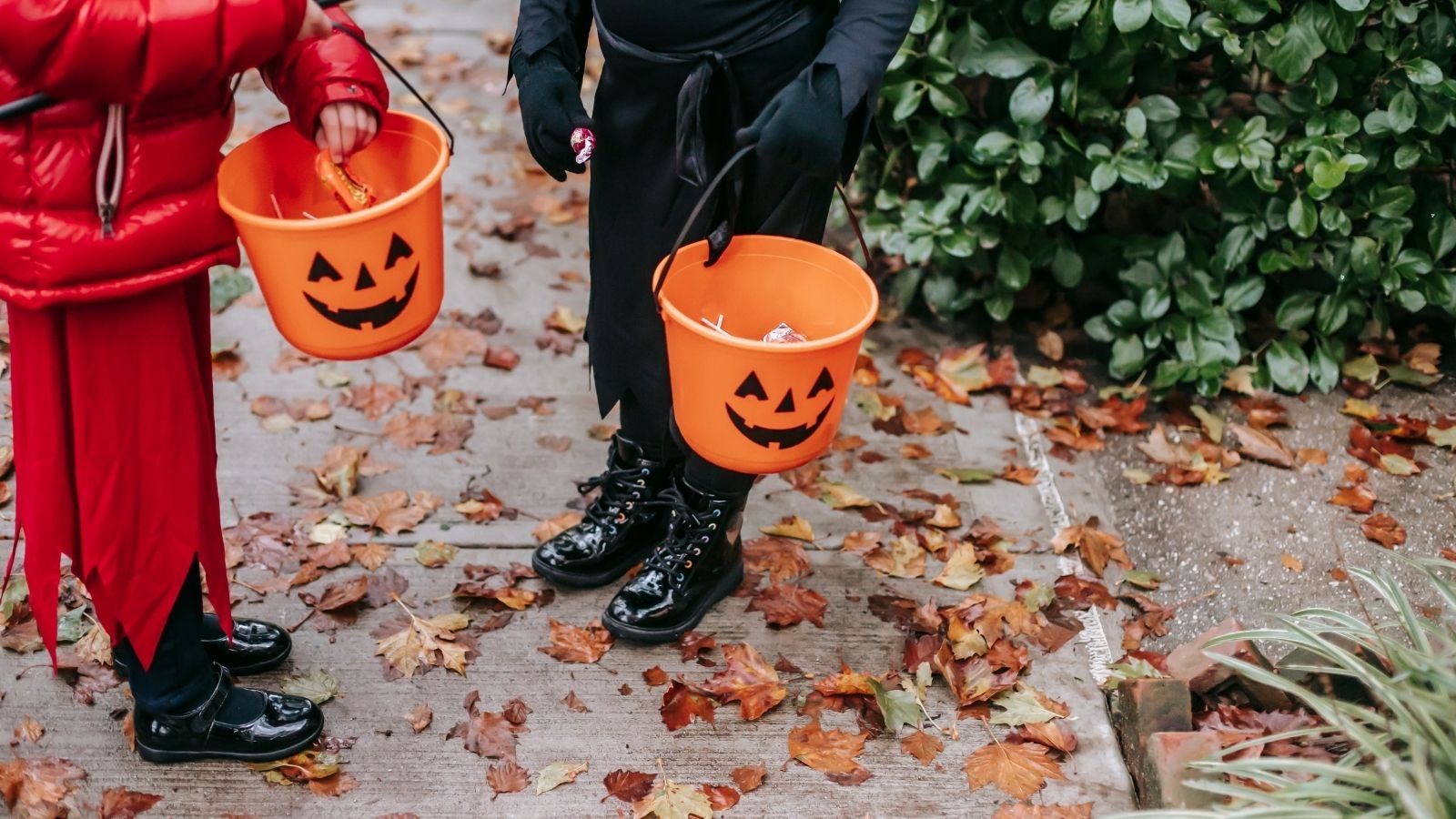 Copy of TRICK-OR-TREAT ON THE SQUARE